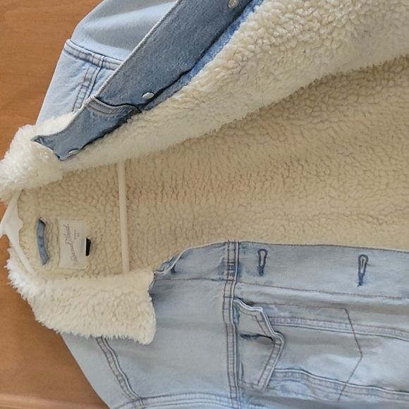 Jean jacket - Picture 3 of 3